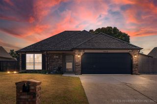 19804 E 37th Place S, Broken Arrow, OK 74014