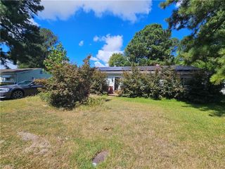 2924 Candlewood CIR, Chesapeake, VA 23324