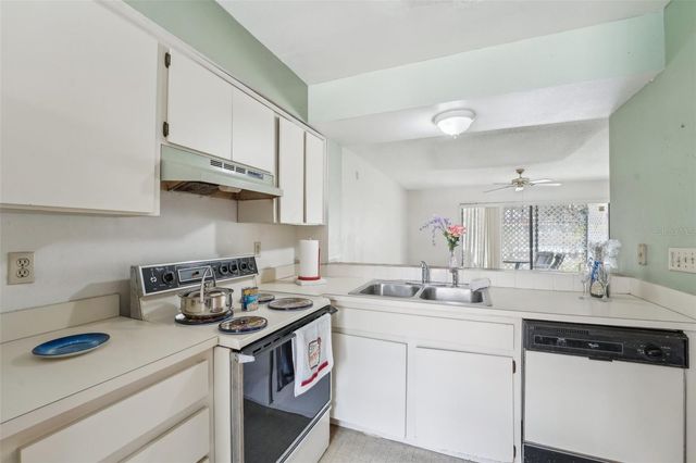 8419 LAURELON PLACE, Temple Terrace, FL 33637