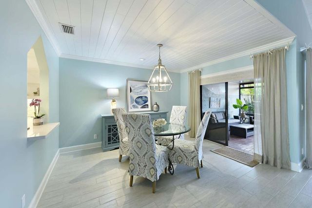 17225 Fownes Crescent, Jupiter, FL 33477