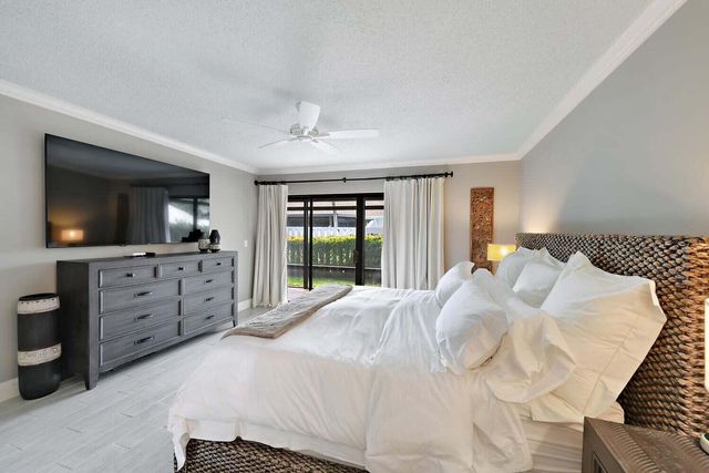 17225 Fownes Crescent, Jupiter, FL 33477