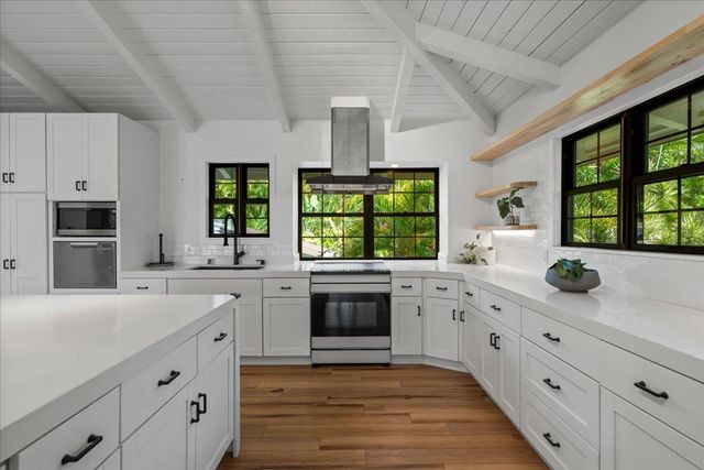 124 Waaula Pl, Kihei, HI 96753