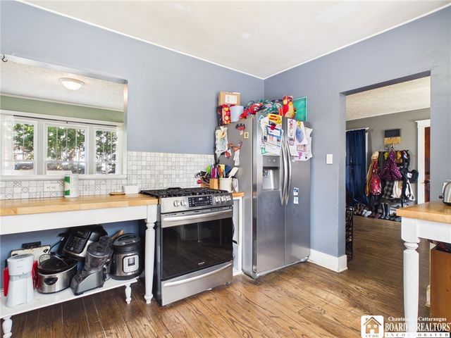 23 South Franklin Street, New Albion, NY 14719