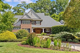 2301 Vernon Drive, Charlotte, NC 28211