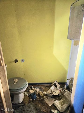 308 N 6th Street, Cambridge, OH 43725