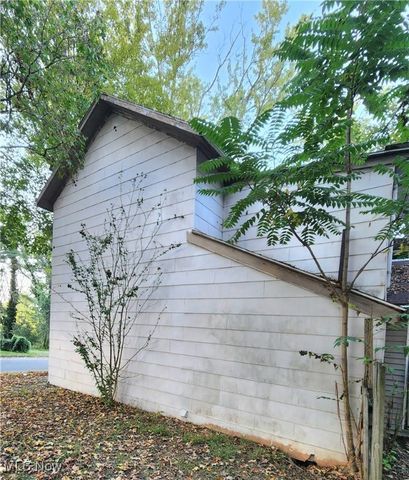 308 N 6th Street, Cambridge, OH 43725