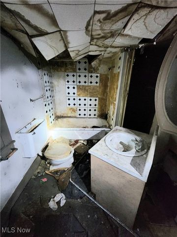 308 N 6th Street, Cambridge, OH 43725