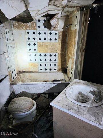 308 N 6th Street, Cambridge, OH 43725