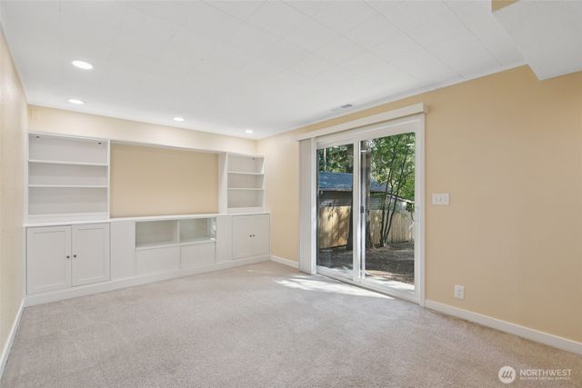 43233 SE 176th St, North Bend, WA 98045