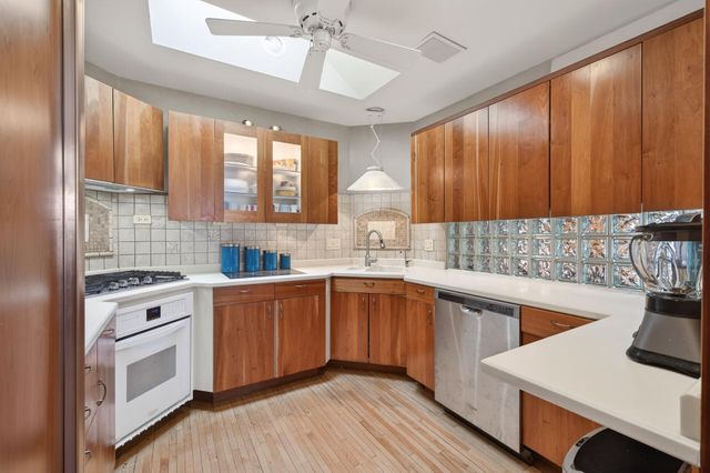 434 Wheelock Parkway E, Saint Paul, MN 55130