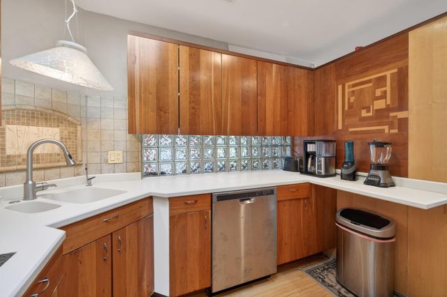 434 Wheelock Parkway E, Saint Paul, MN 55130