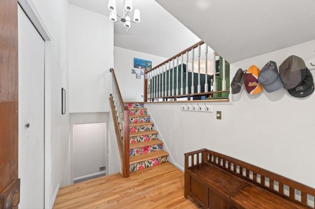 434 Wheelock Parkway E, Saint Paul, MN 55130