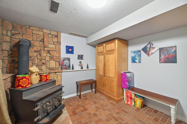 434 Wheelock Parkway E, Saint Paul, MN 55130