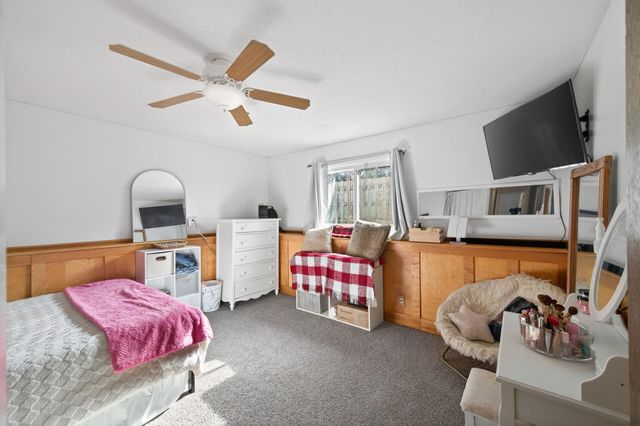 434 Wheelock Parkway E, Saint Paul, MN 55130