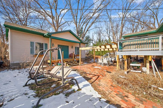 434 Wheelock Parkway E, Saint Paul, MN 55130