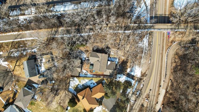 434 Wheelock Parkway E, Saint Paul, MN 55130