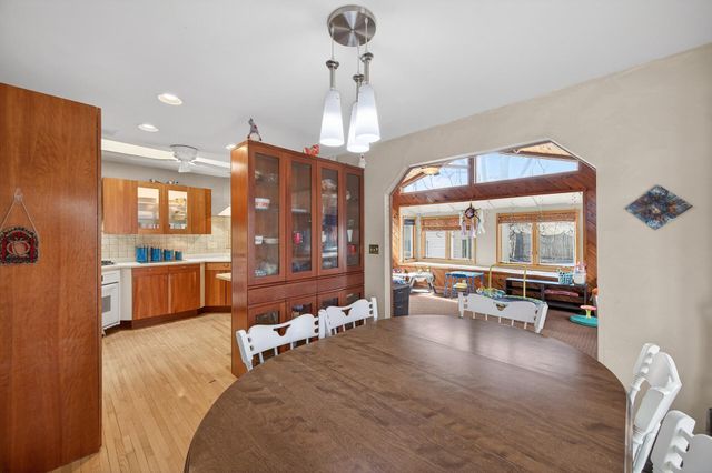 434 Wheelock Parkway E, Saint Paul, MN 55130