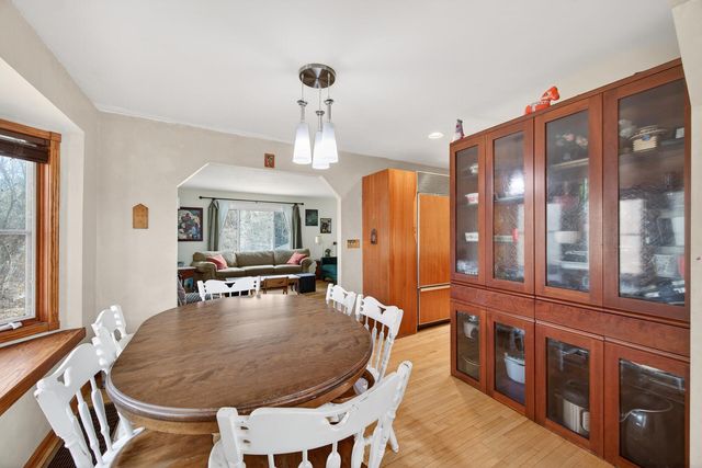 434 Wheelock Parkway E, Saint Paul, MN 55130