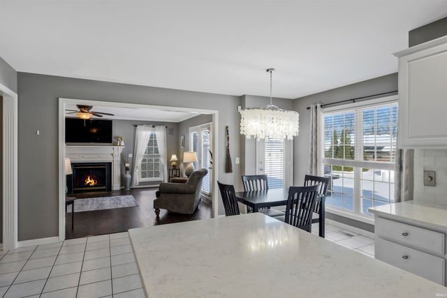 4350 Wynbrooke Court, Newburgh, IN 47630