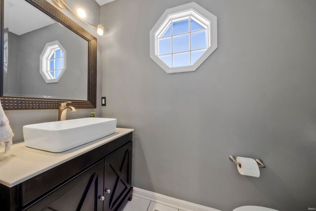 4350 Wynbrooke Court, Newburgh, IN 47630