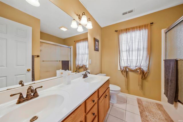 4350 Wynbrooke Court, Newburgh, IN 47630