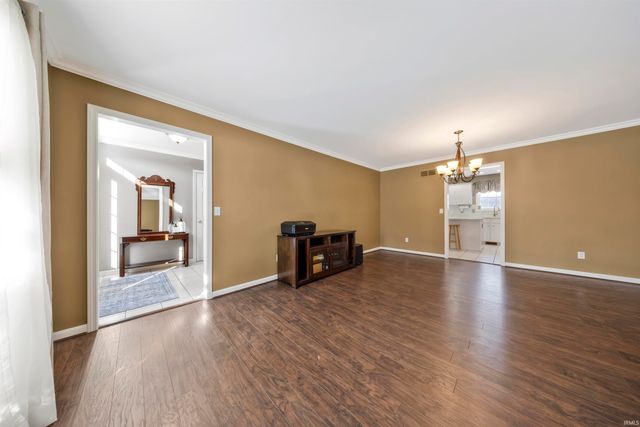 4350 Wynbrooke Court, Newburgh, IN 47630