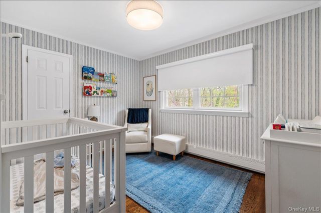 8 Heritage Court, Cold Spring Harbor, NY 11724