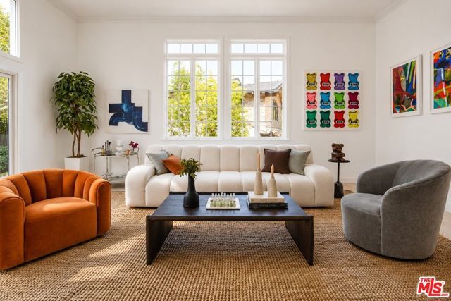 3891 Sepulveda Boulevard, Sherman Oaks, CA 91403