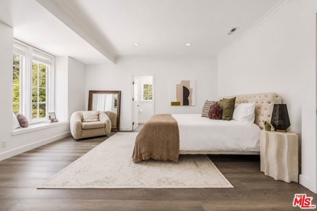 3891 Sepulveda Boulevard, Sherman Oaks, CA 91403