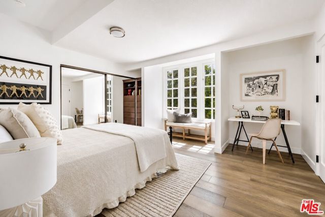3891 Sepulveda Boulevard, Sherman Oaks, CA 91403