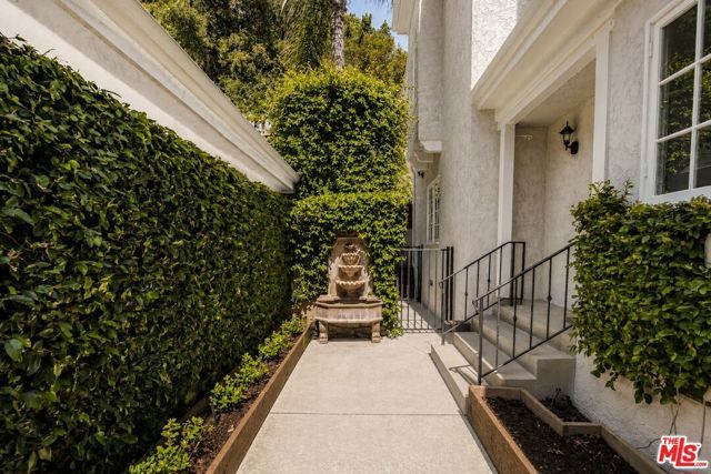 3891 Sepulveda Boulevard, Sherman Oaks, CA 91403