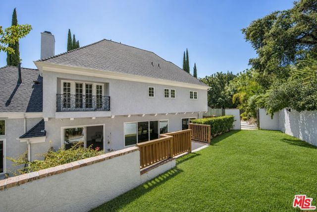 3891 Sepulveda Boulevard, Sherman Oaks, CA 91403