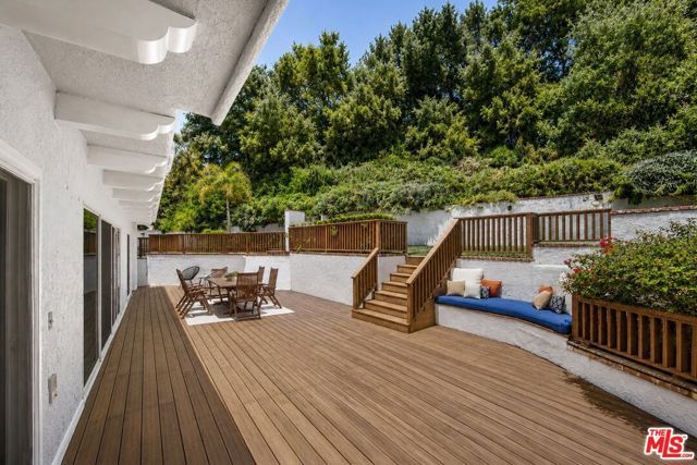 3891 Sepulveda Boulevard, Sherman Oaks, CA 91403