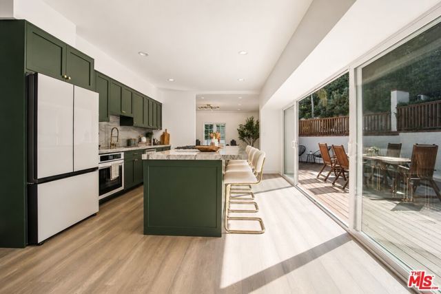 3891 Sepulveda Boulevard, Sherman Oaks, CA 91403