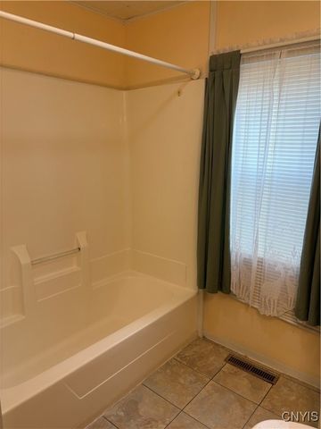 132 East 4th Street, Oswego, NY 13126