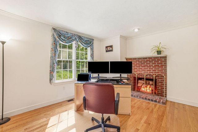 85 Cedarwood Rd, Boxborough, MA 01719