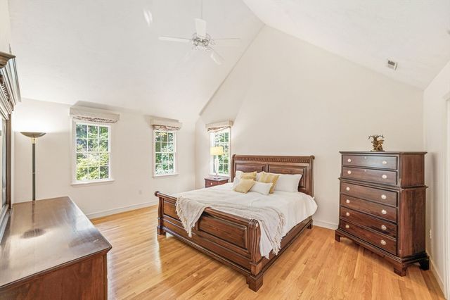 85 Cedarwood Rd, Boxborough, MA 01719