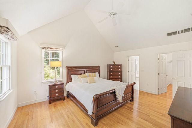 85 Cedarwood Rd, Boxborough, MA 01719