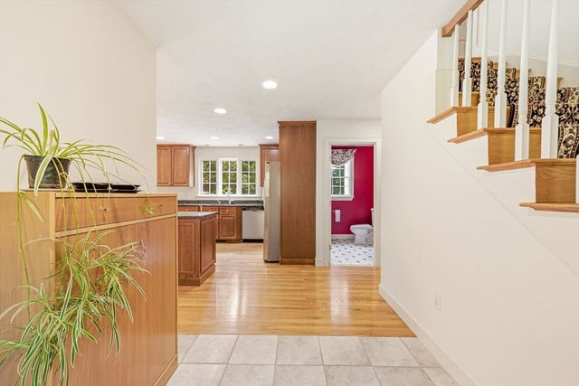 85 Cedarwood Rd, Boxborough, MA 01719