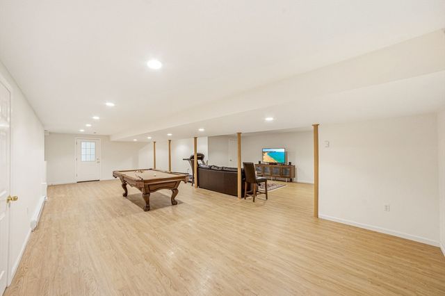 85 Cedarwood Rd, Boxborough, MA 01719