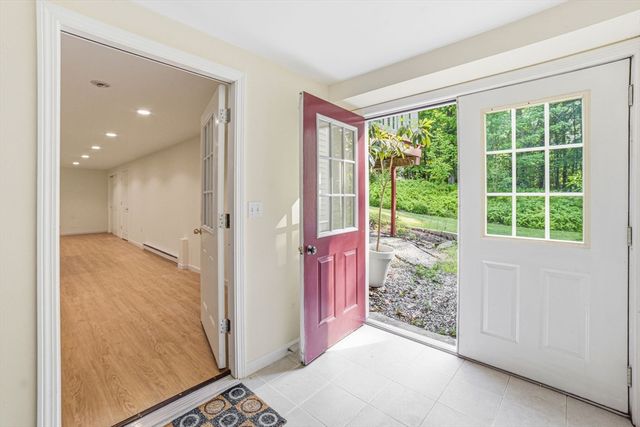 85 Cedarwood Rd, Boxborough, MA 01719