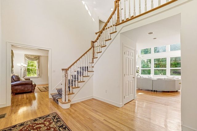 85 Cedarwood Rd, Boxborough, MA 01719