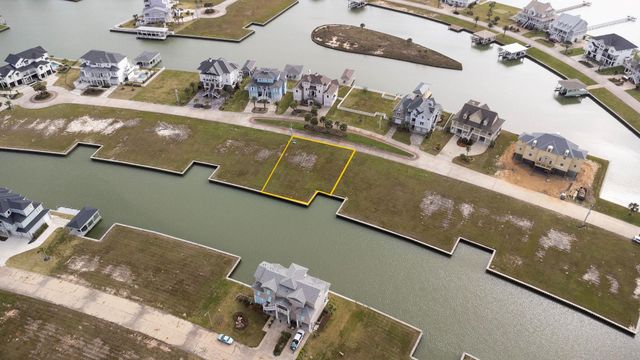 12 Sugarloaf Street, Hitchcock, TX 77563