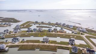 12 Sugarloaf Street, Hitchcock, TX 77563