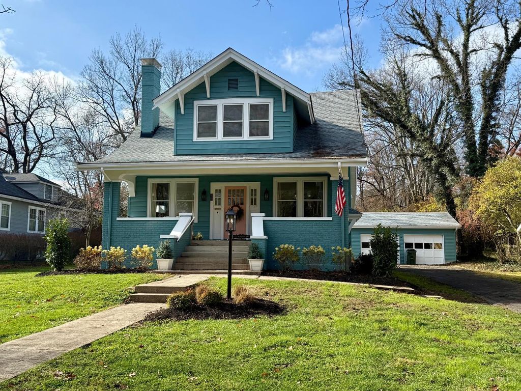 725 Woodbine Avenue, Glendale, OH 45246