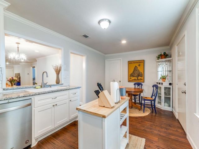 5110 Cochran Street, Houston, TX 77009