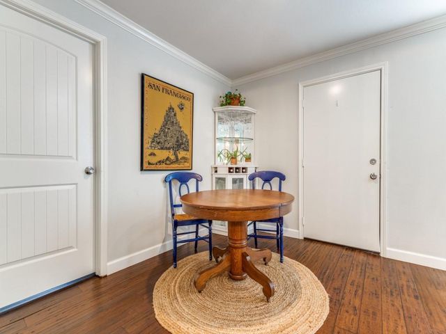 5110 Cochran Street, Houston, TX 77009