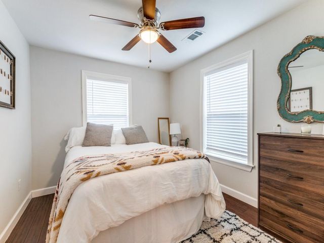 5110 Cochran Street, Houston, TX 77009