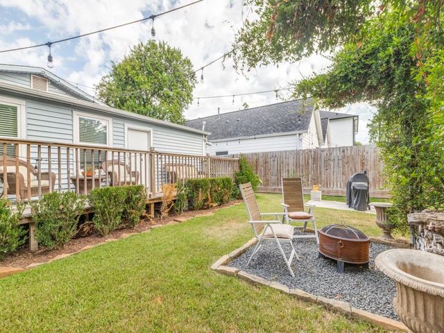 5110 Cochran Street, Houston, TX 77009