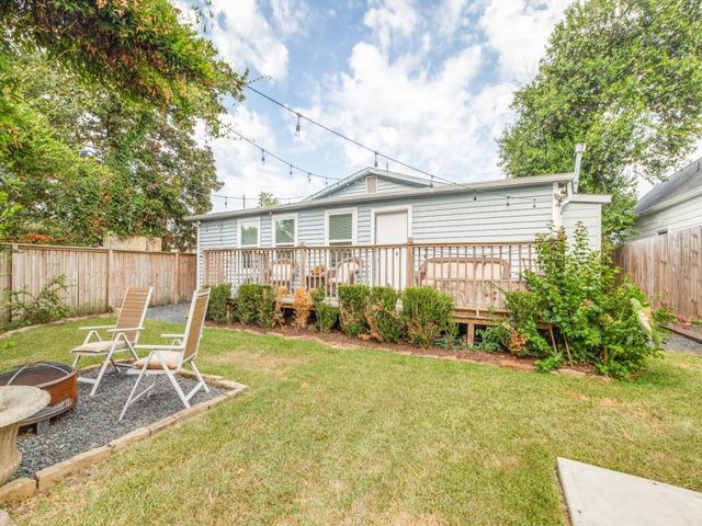 5110 Cochran Street, Houston, TX 77009